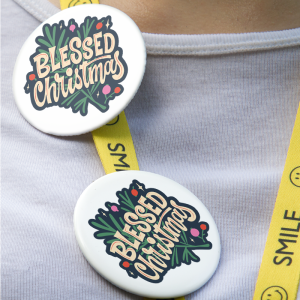 Blessed Christmas Yazılı 44MM İğneli Rozet
