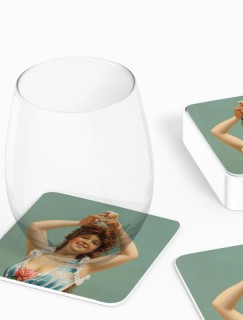 Neşeli Kadın Retro Tasarımlı 4lü Kare Bardak Altlığı Neşeli Kadın Retro Tasarımlı 4lü Kare Bardak Altlığı