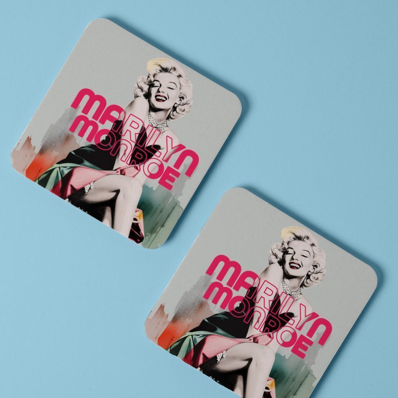 Efsane Sarışın Marilyn Monroe Tasarımlı 4lü Kare Bardak Altlığı Efsane Sarışın Marilyn Monroe Tasarımlı 4lü Kare Bardak Altlığı