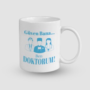 Güven Bana Ben Doktorum Mavi Yazılı Beyaz Porselen Kupa Bardak