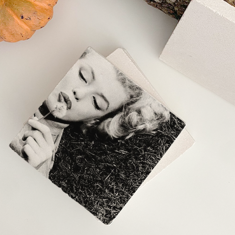 Çiçek Marilyn 4lü Doğal Taş Kare Bardak Altlığı Çiçek Marilyn 4lü Doğal Taş Kare Bardak Altlığı