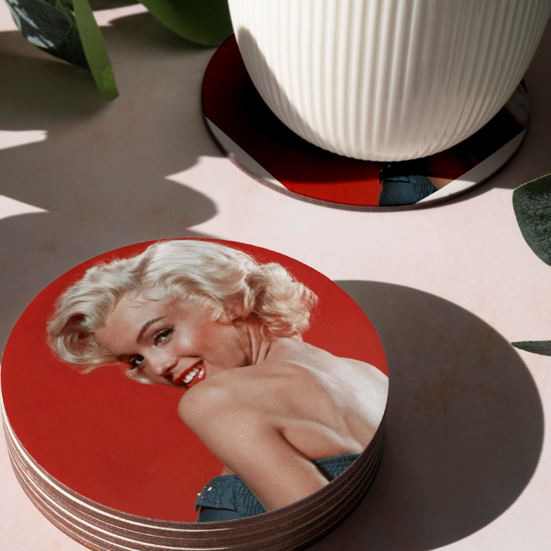 Kırmızı ve Marilyn 4lü Yuvarlak Bardak Altlığı Kırmızı ve Marilyn 4lü Yuvarlak Bardak Altlığı