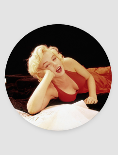 Kırmızı Elbiseli Marilyn 4lü Yuvarlak Bardak Altlığı Kırmızı Elbiseli Marilyn 4lü Yuvarlak Bardak Altlığı