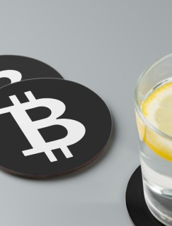 Bitcoin Sembollü 4lü Daire Bardak Altlığı Bitcoin Sembollü 4lü Daire Bardak Altlığı